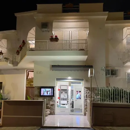 Il Delfino Holiday House Cefalu Exterior photo