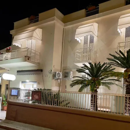 Il Delfino Holiday House Cefalu Exterior photo